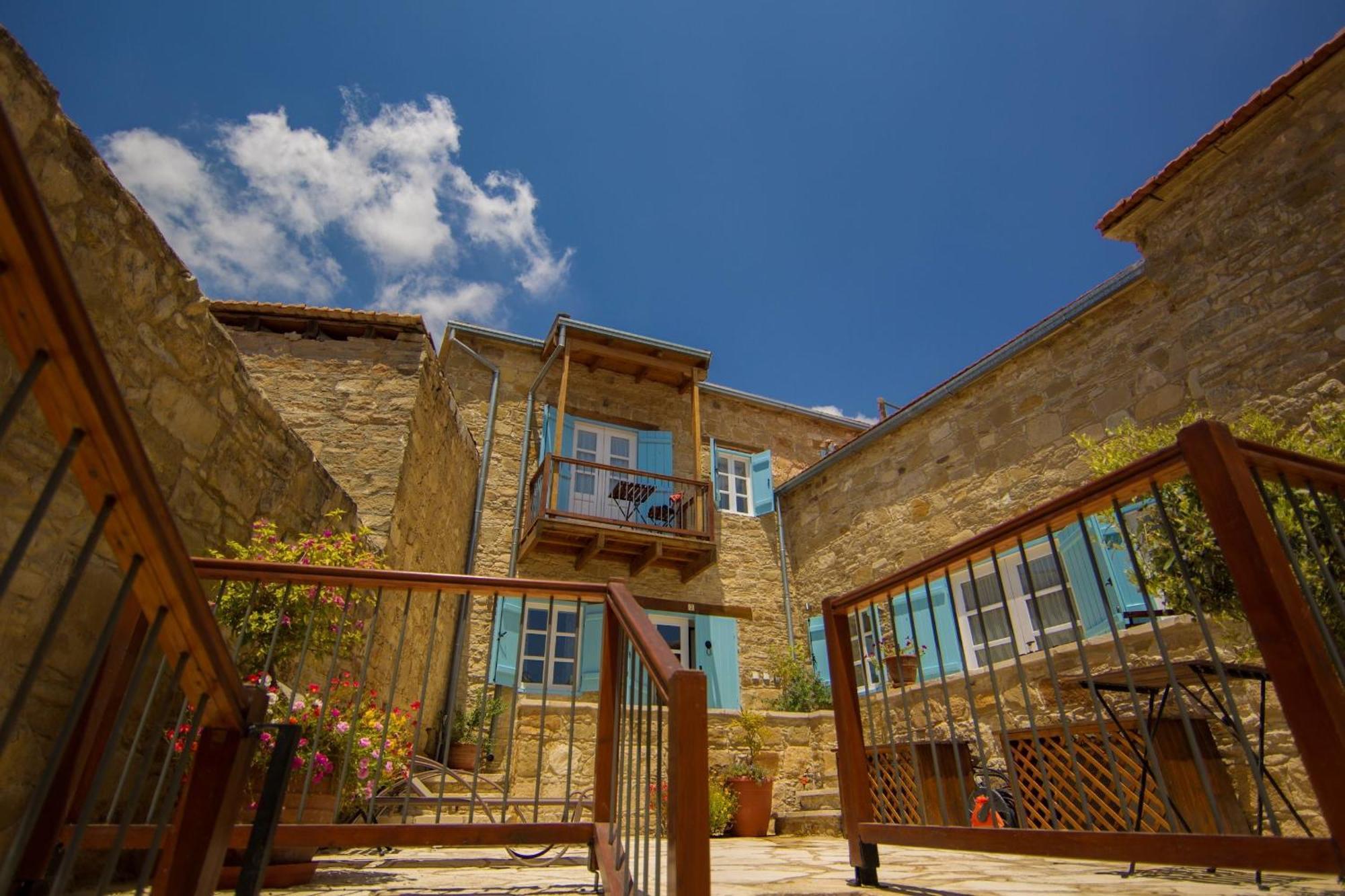 Dolphin Guest House And Studios Тохни Экстерьер фото