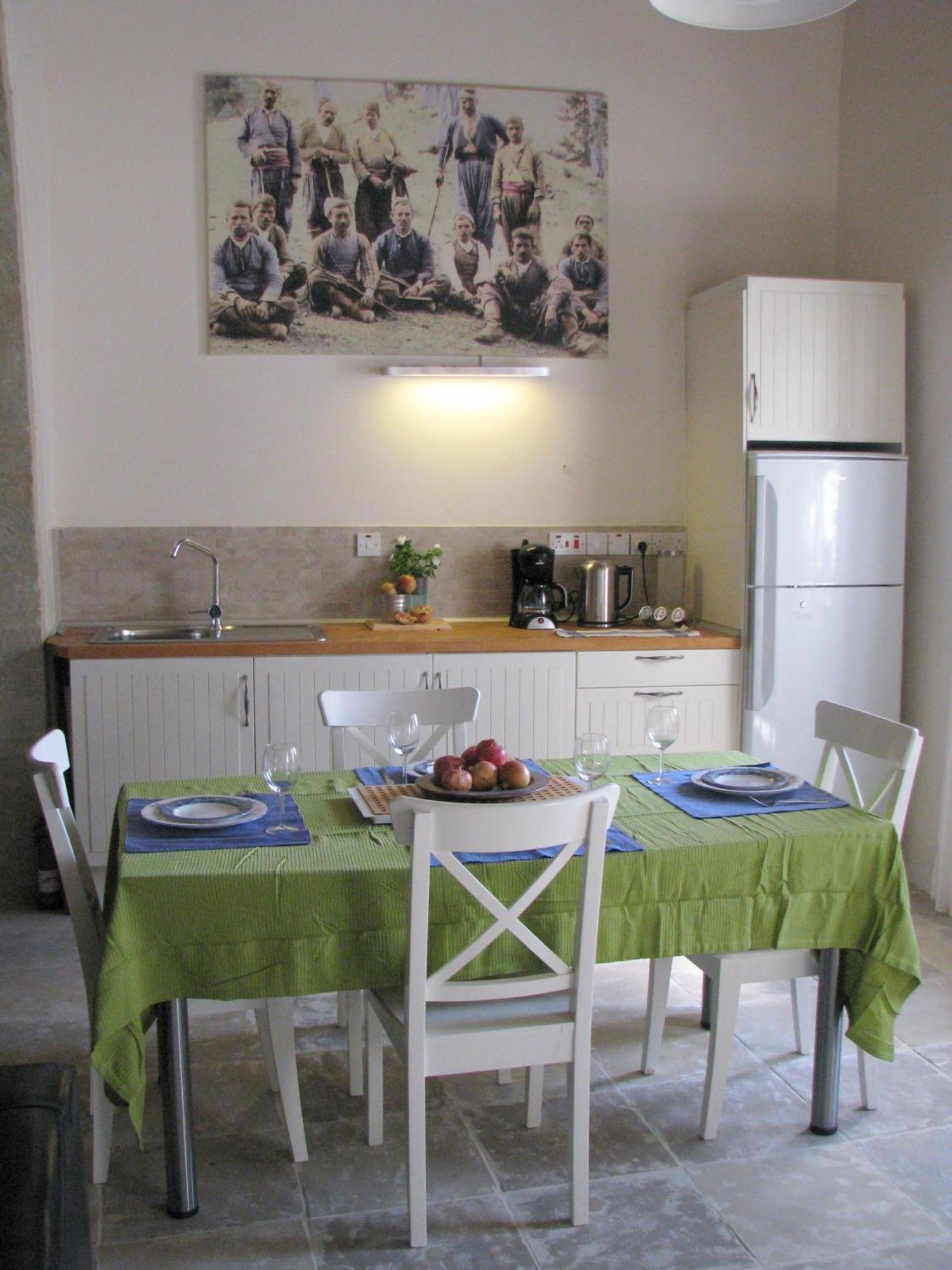 Dolphin Guest House And Studios Тохни Номер фото