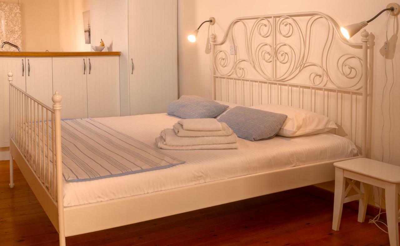 Dolphin Guest House And Studios Тохни Экстерьер фото